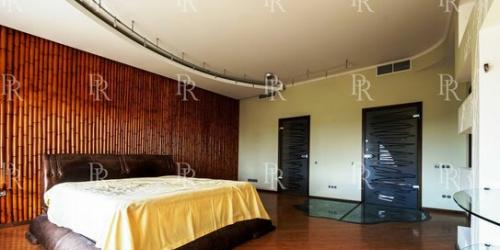 3-комн квартира площадь Борьбы,  д. 15