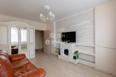 Продажа 1-комн квартиры на вторичном рынке Свердловский, улица Алексея Короткова,  д. 3