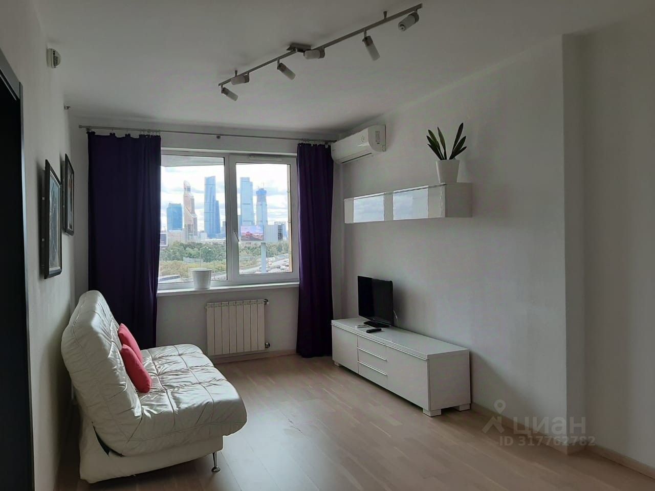 Продажа 2-комн квартиры на вторичном рынке Хорошевское шоссе, 16к1