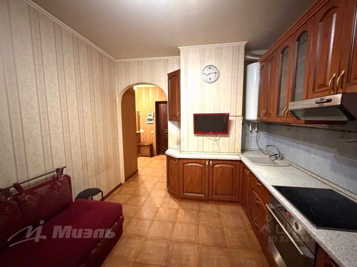 Продажа 1-комн квартиры на вторичном рынке Красково пгт, улица Карла Маркса, 81