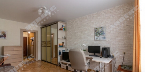 3-комн квартира ул Красного Курсанта,  д. 30