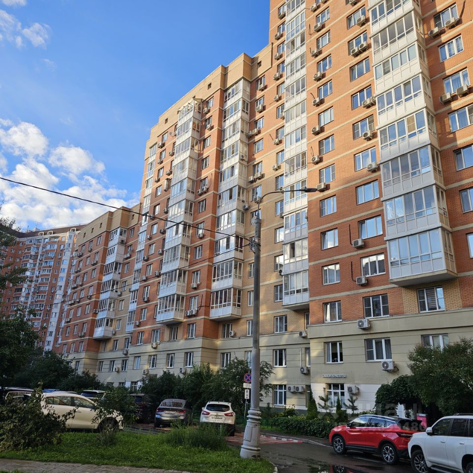 Продажа 1-комн квартиры на вторичном рынке улица Полины Осипенко, 10к1