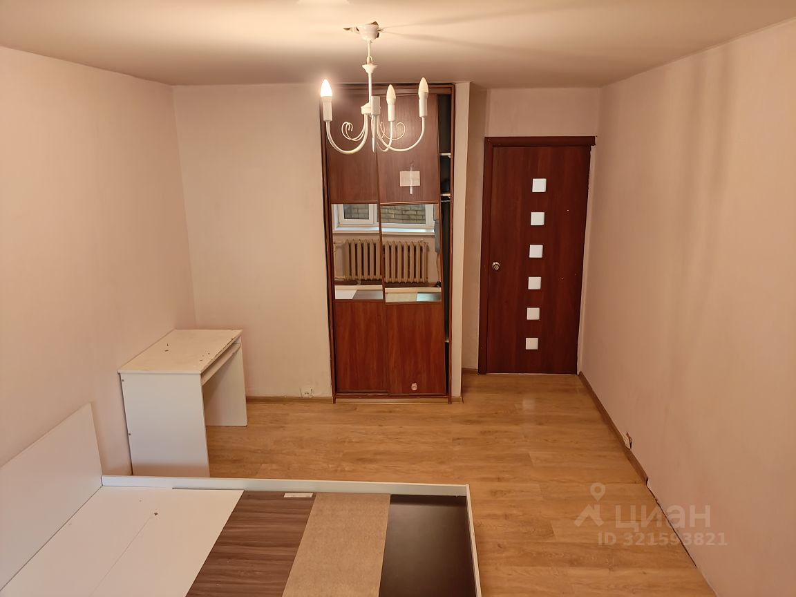 Продажа 3-комн квартиры на вторичном рынке улица Юных Ленинцев, 18К2