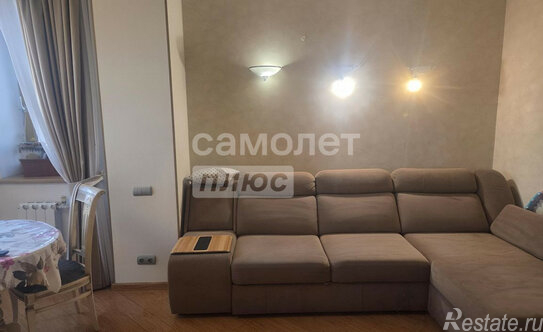 Продажа 4-комн квартиры на вторичном рынке Барвихинская улица