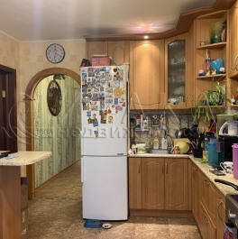 Продажа 4-комн квартиры на вторичном рынке Льва Мациевича,  д. 2