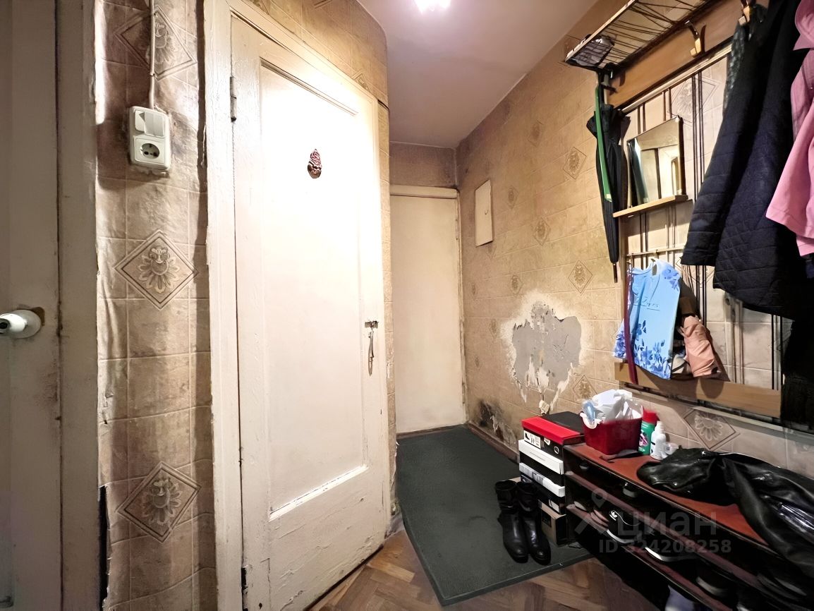 Продажа 2-комн квартиры на вторичном рынке Лиговский проспект, 257