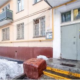 Продажа 2-комн квартиры на вторичном рынке ул Сторожевая,  д. 30,  к. 3