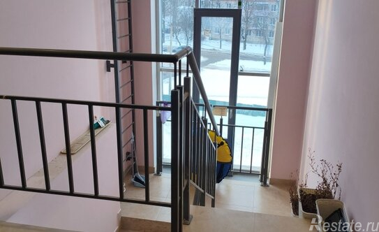 Продажа 3-комн квартиры на вторичном рынке Петергоф г, Аврова ул,  д. 39