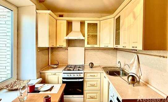 Продажа 2-комн квартиры на вторичном рынке Народная улица,  д. 16