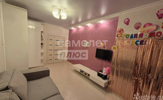 Продажа 2-комн квартиры на вторичном рынке Львовский, улица Орджоникидзе,  д. 2 к2