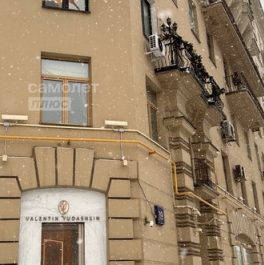 Продажа 2-комн квартиры на вторичном рынке Кутузовский пр-кт,  д. 19