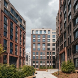 Продажа 2-комн квартиры на вторичном рынке Малоохтинский пр-кт,  д. 68а