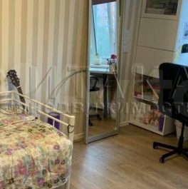 Продажа 3-комн квартиры на вторичном рынке Художников пр-кт,  д. 2 к1
