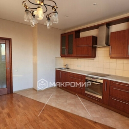 Продажа 3-комн квартиры на вторичном рынке Искровский пр-кт,  д. 22