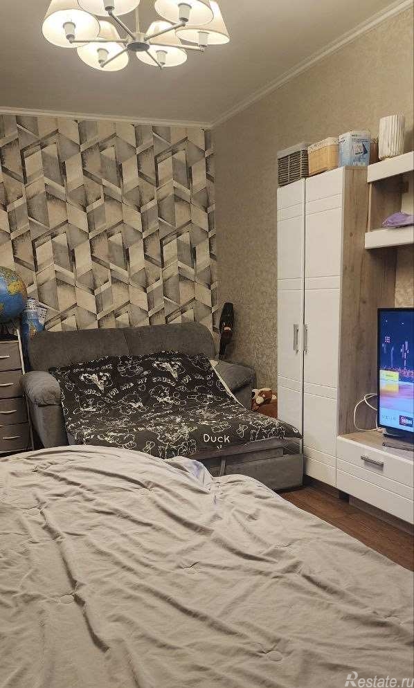 Продажа 1-комн квартиры на вторичном рынке Школьная ул,  д. 112