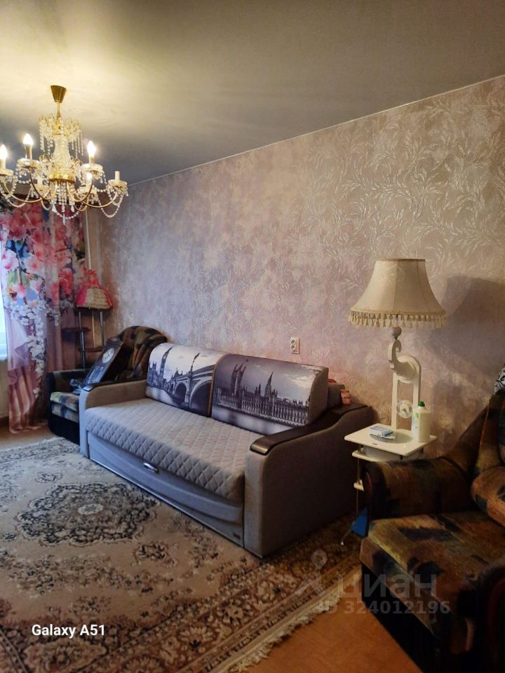 Продажа 2-комн квартиры на вторичном рынке Ситцевая улица, 3К3