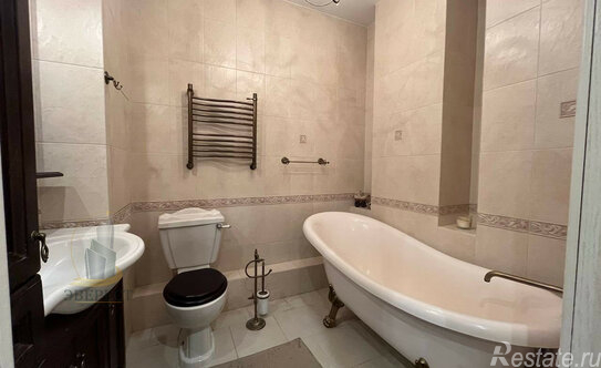 Продажа 3-комн квартиры на вторичном рынке Юбилейный, Комитетская улица,  д. 7