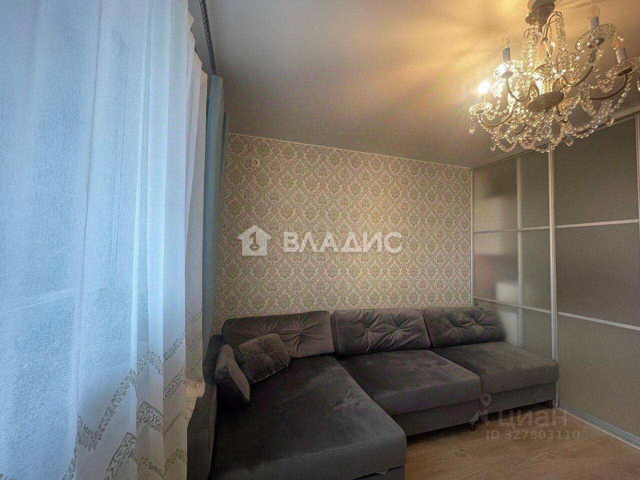Продажа 1-комн квартиры на вторичном рынке с. Домодедово, улица Современников, 6