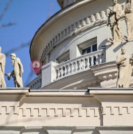 Продажа 4-комн квартиры на вторичном рынке Бронная М. ул,  д. 44