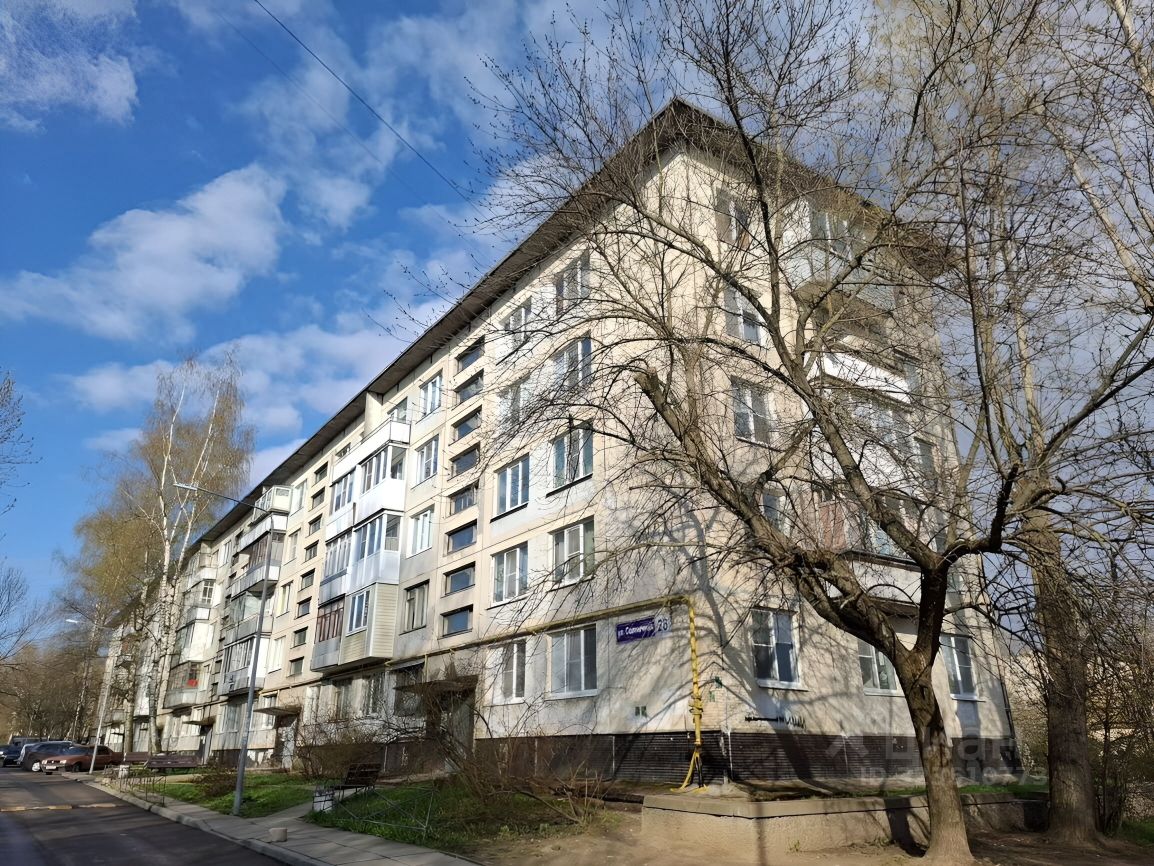 Продажа 2-комн квартиры на вторичном рынке Сосновый Бор, Солнечная улица, 26