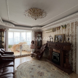 Продажа 4-комн квартиры на вторичном рынке улица Грекова,  д. 5