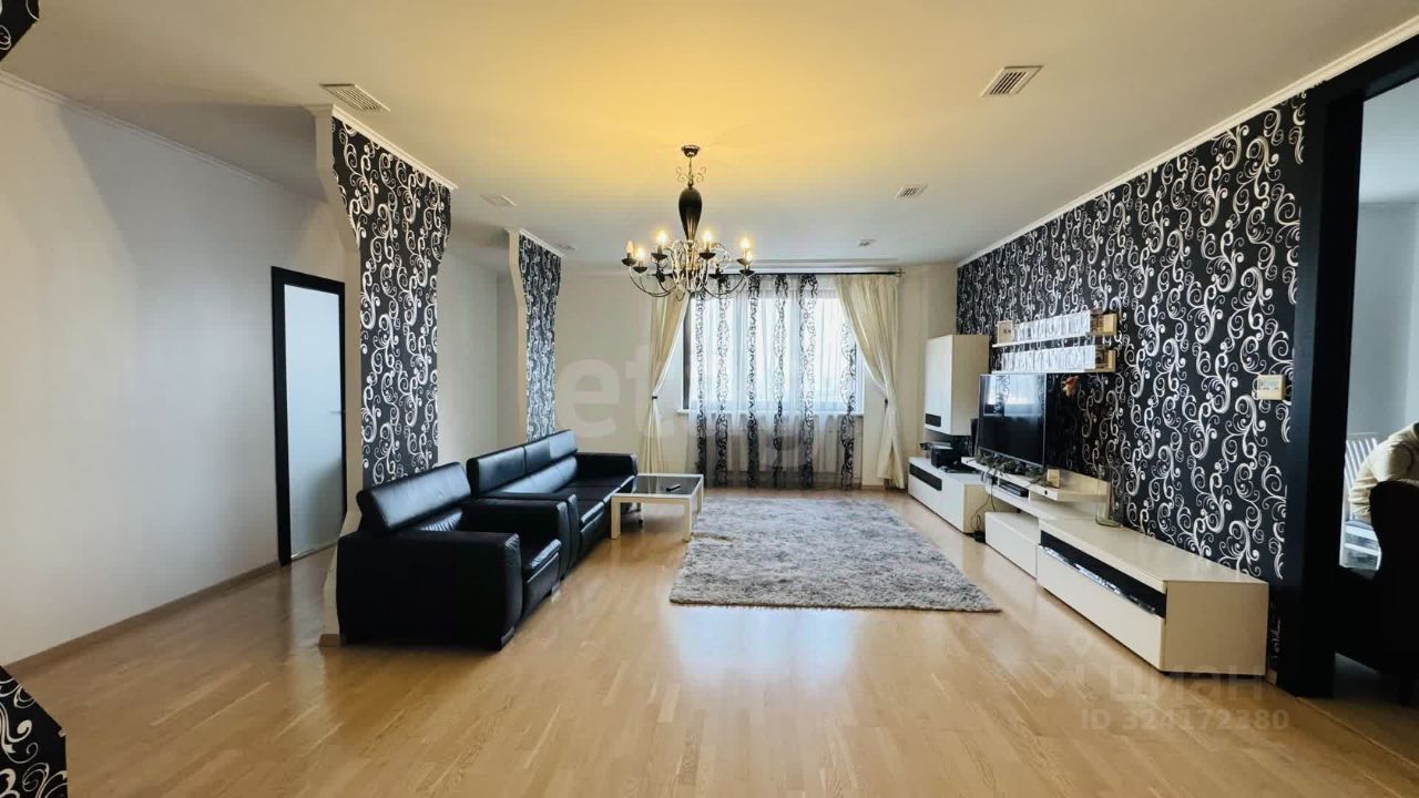 Продажа 4-комн квартиры на вторичном рынке проезд Березовой Рощи, 12