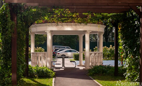 Продажа 1-комн квартиры на вторичном рынке б-р Андрея Тарковского,  д. 8