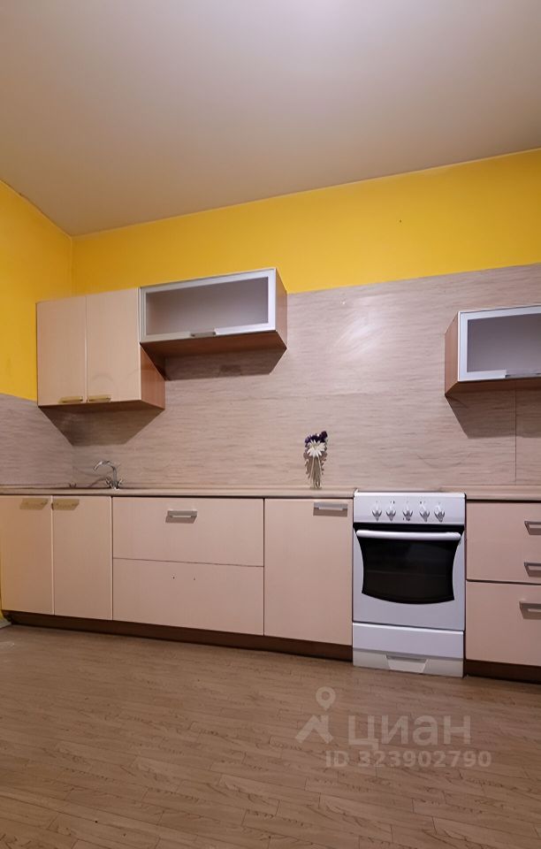 Продажа 1-комн квартиры на вторичном рынке Бухарестская улица, 118к3