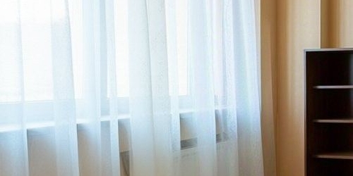 5-комн квартира улица Матроса Железняка, 57