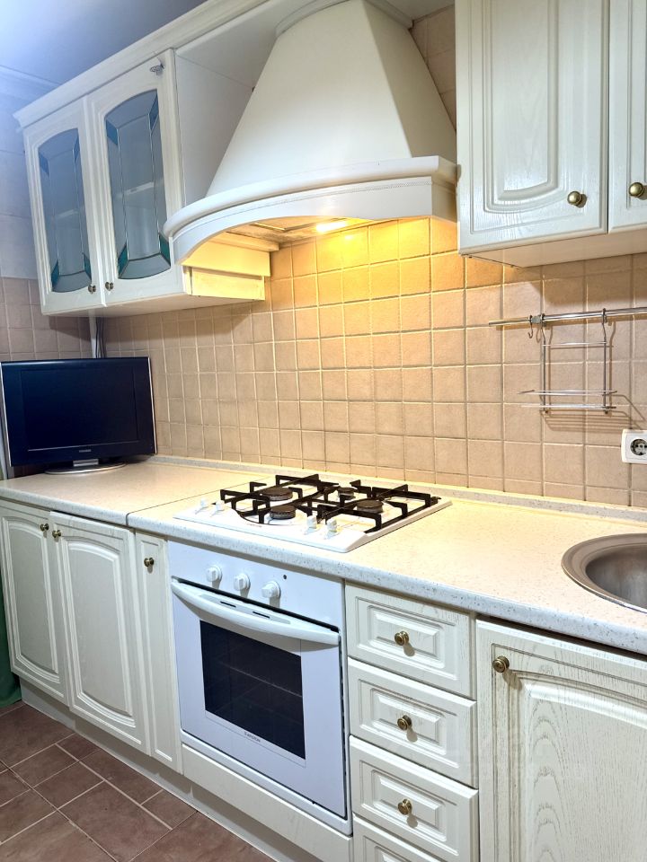 Аренда 2-комн квартиры на вторичном рынке Железнодорожный мкр, Балашиха, шоссе Саввинское,  д. 4