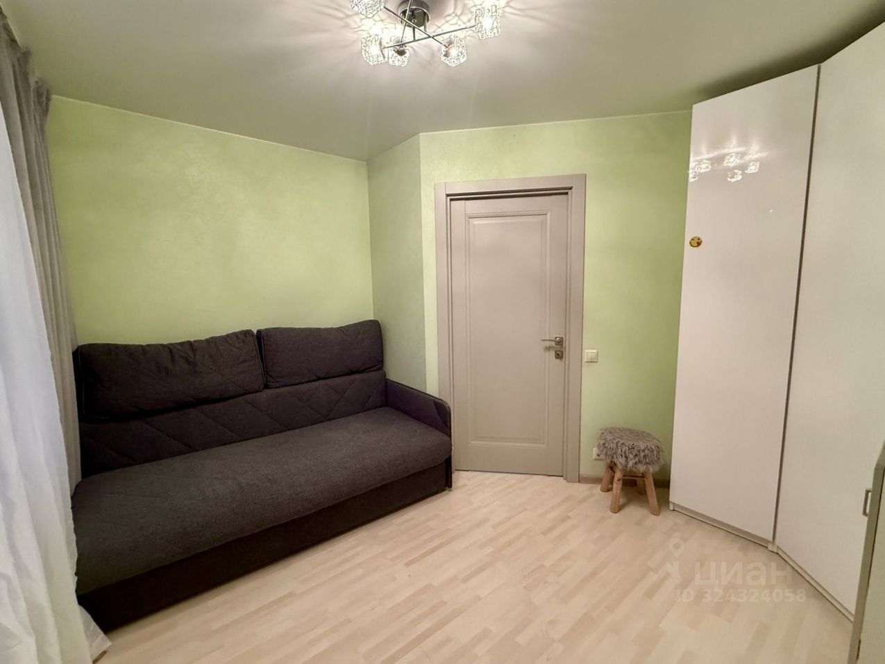 Аренда 3-комн квартиры на вторичном рынке улица Каховка, 12К1