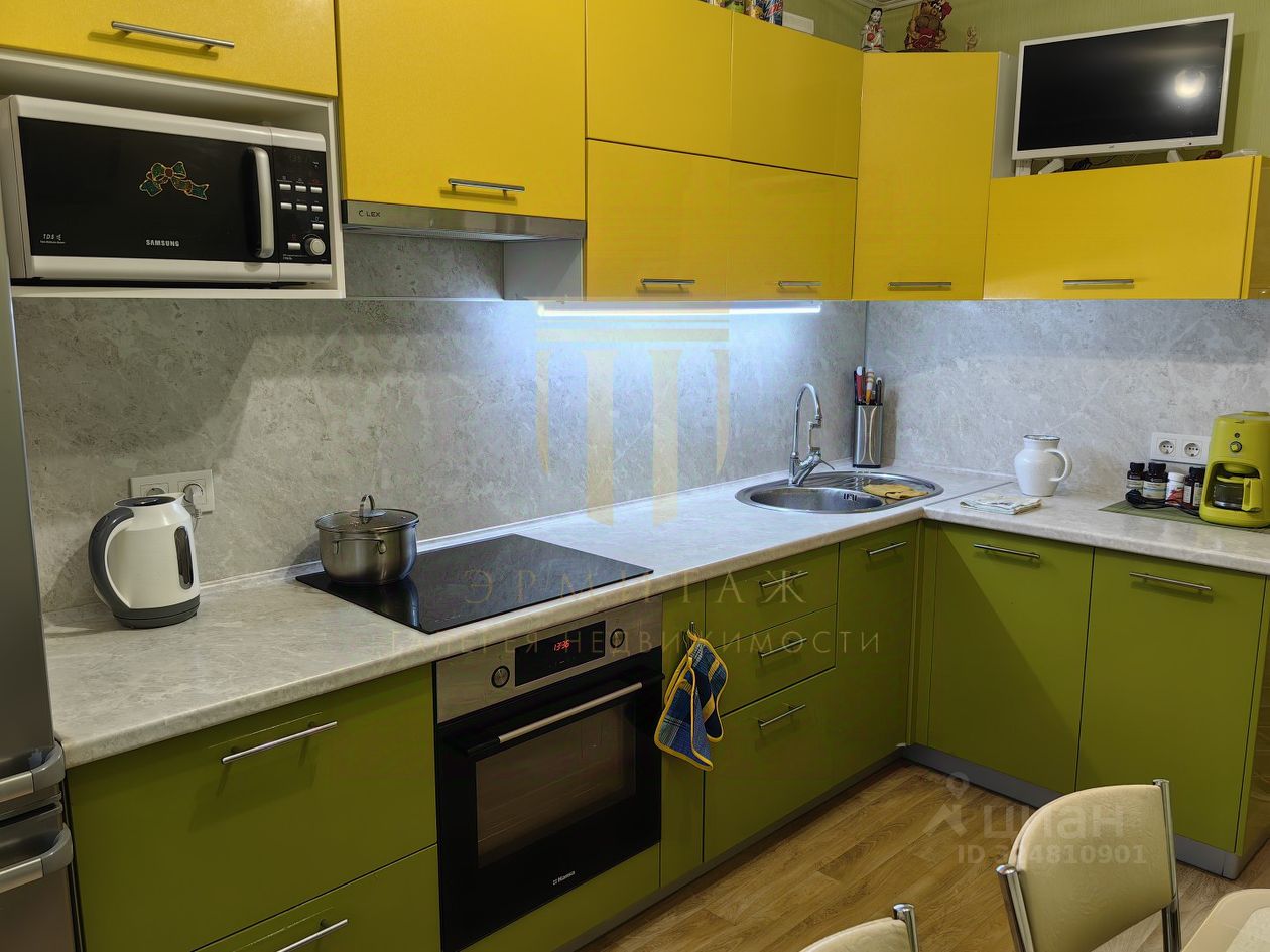 Продажа 3-комн квартиры на вторичном рынке Сестрорецк, улица Володарского, 58а