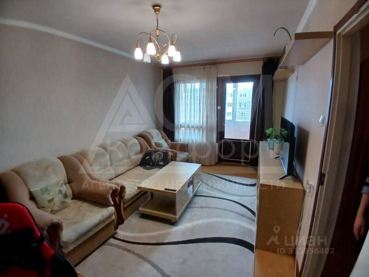 Продажа 2-комн квартиры на вторичном рынке Приозерск, улица Суворова, 36