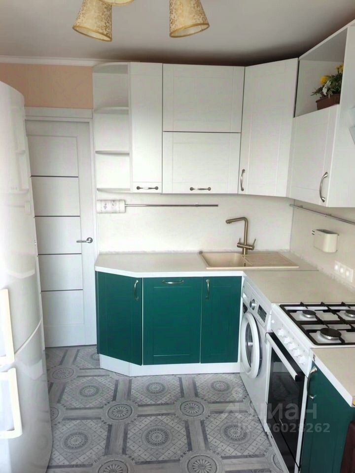Продажа 2-комн квартиры на вторичном рынке улица Пограничника Гарькавого, 46К2