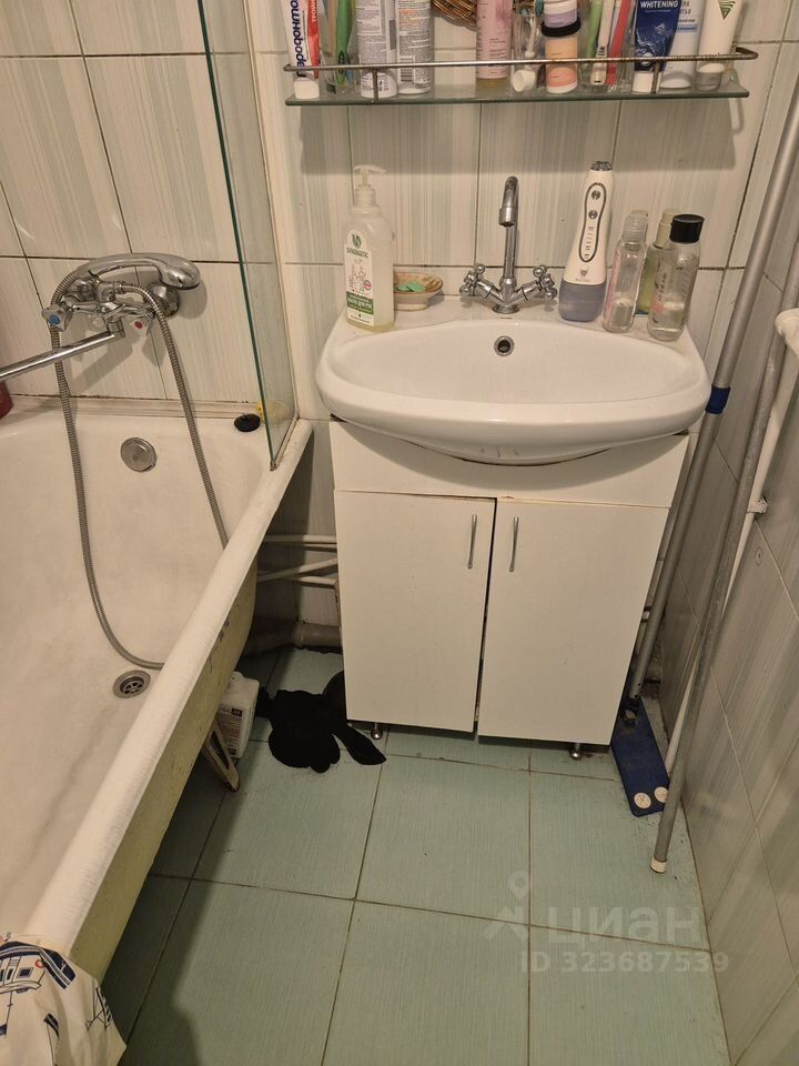 Продажа 2-комн квартиры на вторичном рынке улица Типанова, 17