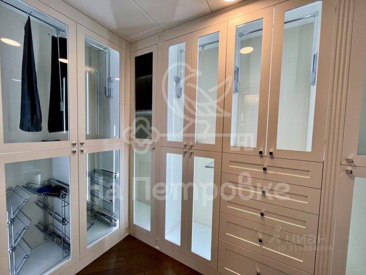 Продажа 3-комн квартиры на вторичном рынке 2-я Черногрязская улица, 6к2