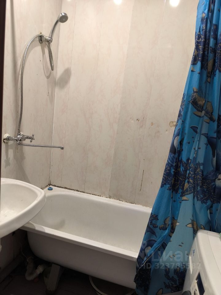 Продажа комнаты улица Маршала Захарова, 14к2