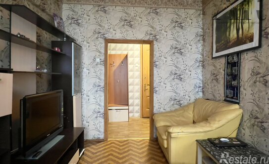 Продажа 3-комн квартиры на вторичном рынке Шарикоподшипниковская улица,  д. 40