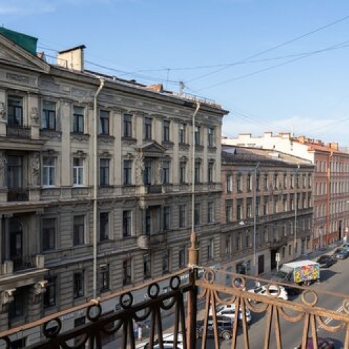 4-комн квартира ул Жуковского,  д. 5