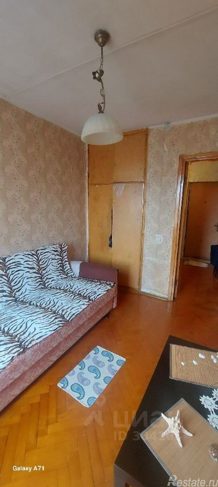 Продажа 2-комн квартиры на вторичном рынке Миллионная улица,  д. 8 к1