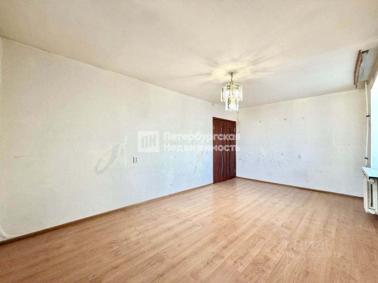 Продажа 3-комн квартиры на вторичном рынке Ириновский проспект, 21К1