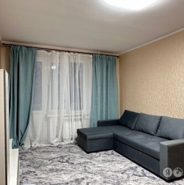 Аренда 1-комн квартиры на вторичном рынке Ракетный б-р,  д. 13,  к. 1