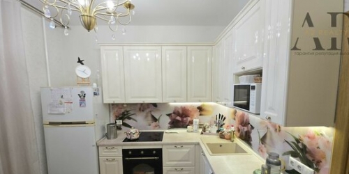 2-комн квартира ул Беловежская,  д. 13