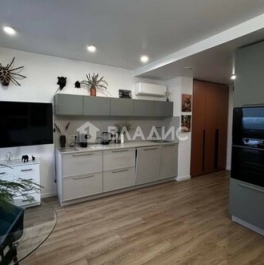 Продажа 2-комн квартиры на вторичном рынке улица Михайлова,  д. 30А к2