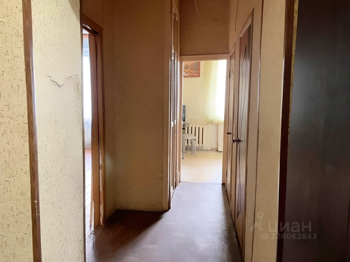 Продажа 3-комн квартиры на вторичном рынке Серпухов, Советская улица, 49