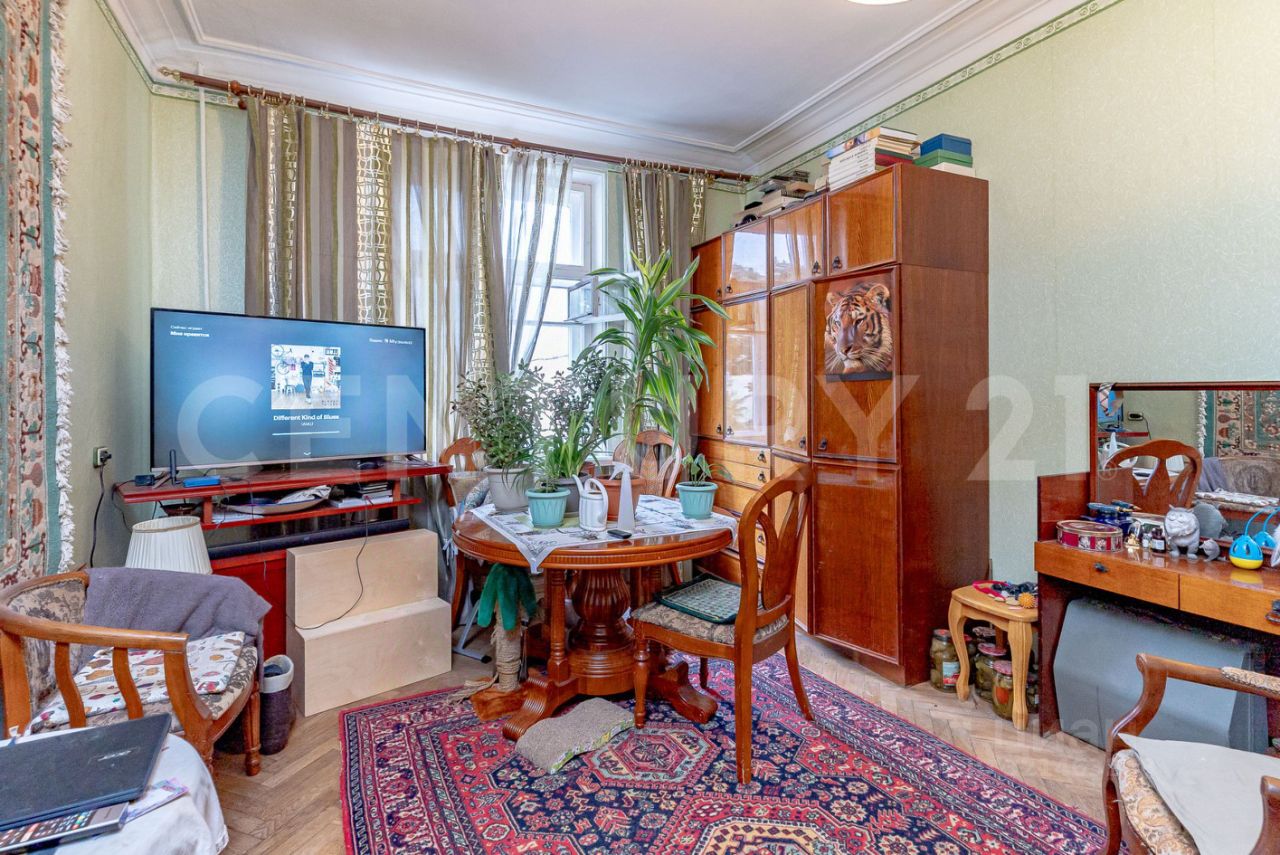 Продажа 2-комн квартиры на вторичном рынке улица Союза печатников, 6