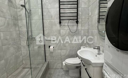 Продажа 1-комн квартиры на вторичном рынке Манчестерская улица,  д. 3