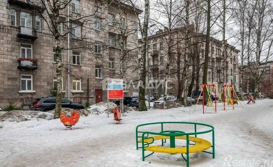 Продажа 3-комн квартиры на вторичном рынке ул Наличная,  д. 22