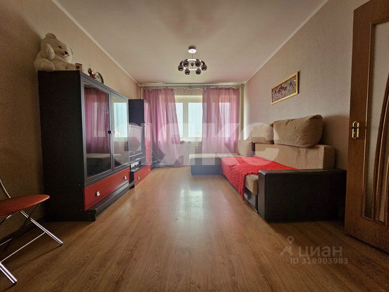 Продажа 1-комн квартиры на вторичном рынке Центральный мкр, улица Хрипунова,  д. 1