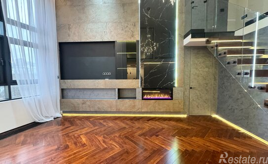 Продажа 4-комн квартиры на вторичном рынке Красногвардейский бульвар,  д. 15 с2